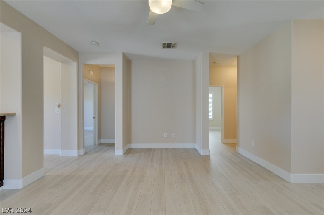 2092 Desert Woods Drive Property Photo 7
