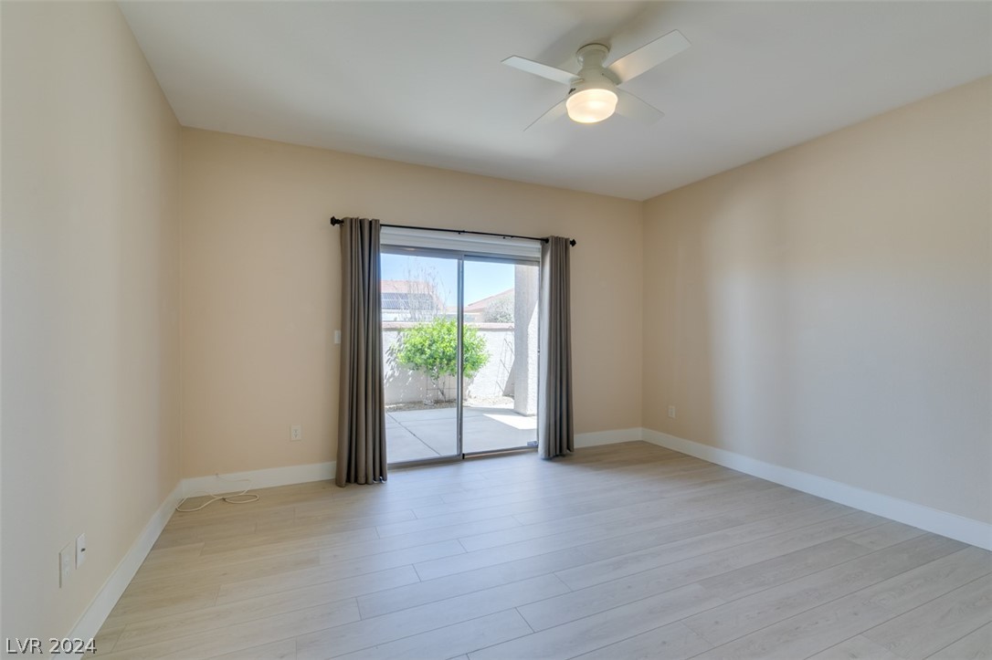 2092 Desert Woods Drive Property Photo 13