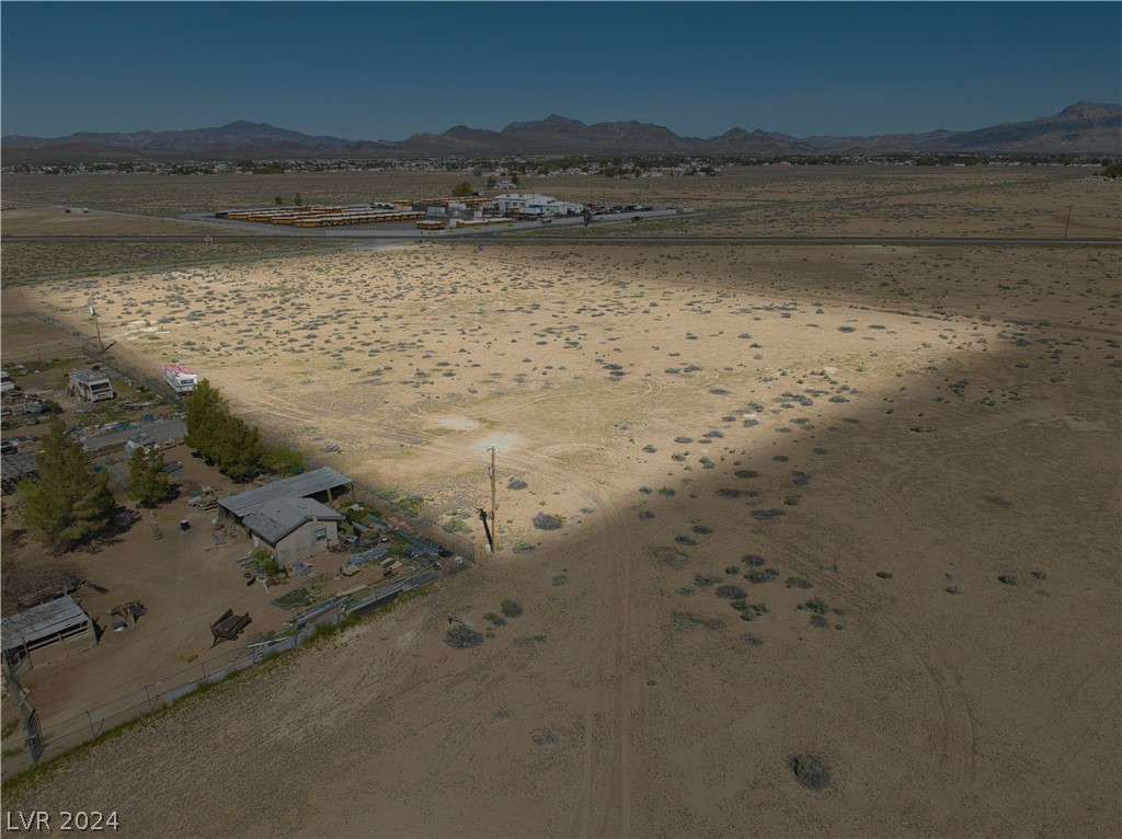 2441 West Flamingo Road Property Photo 3