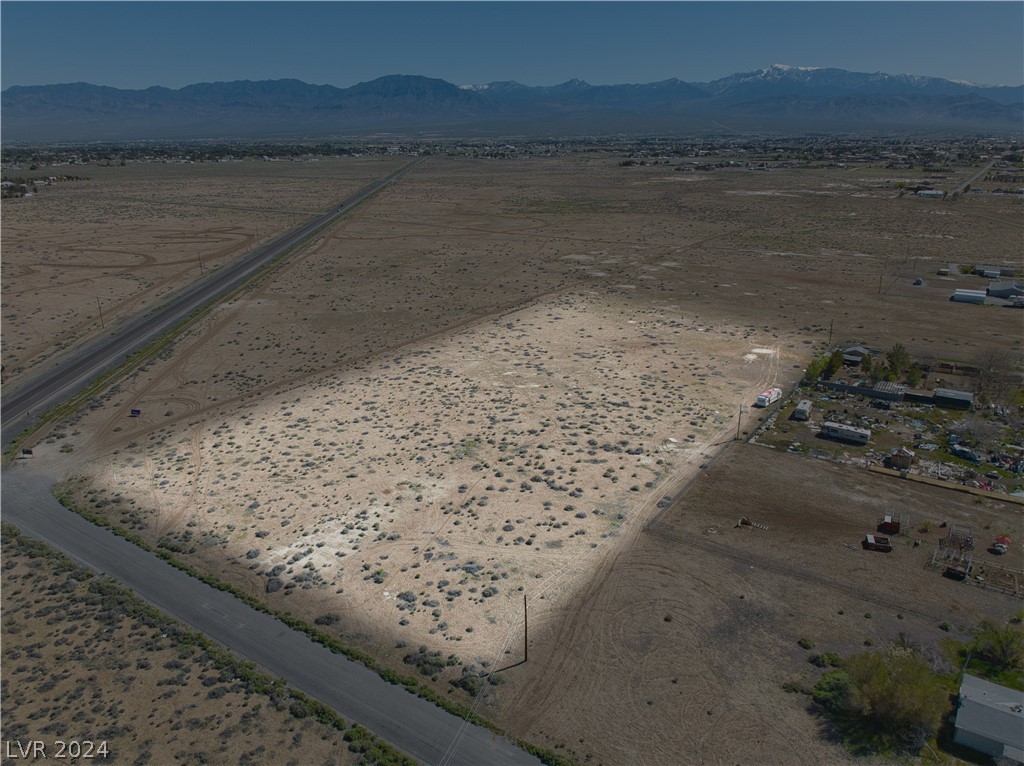 2441 West Flamingo Road Property Photo 4