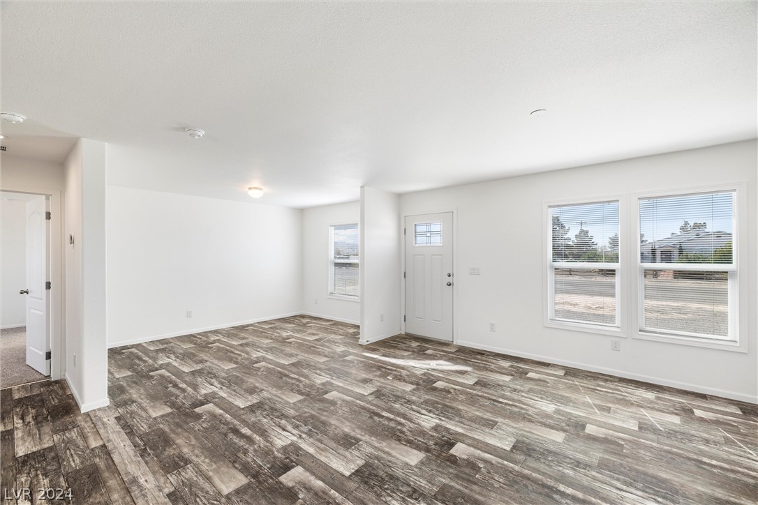 1800 East Laguna Street Property Photo 3