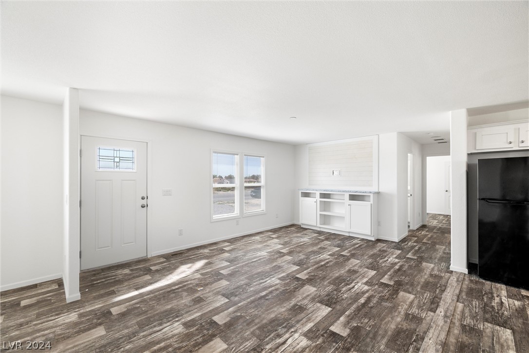 1800 East Laguna Street Property Photo 4