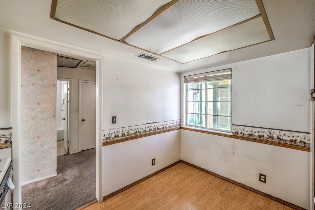 1627 Crystal Shadows Circle Property Photo 13