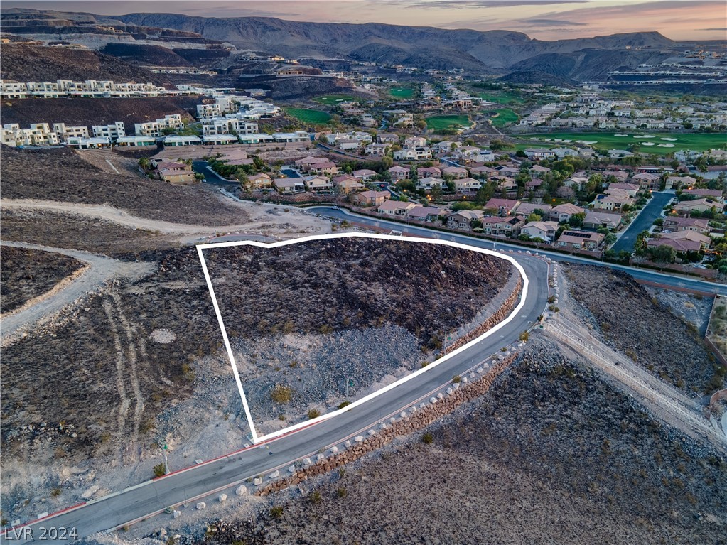 348 Unicorn Hills Drive Property Photo 4