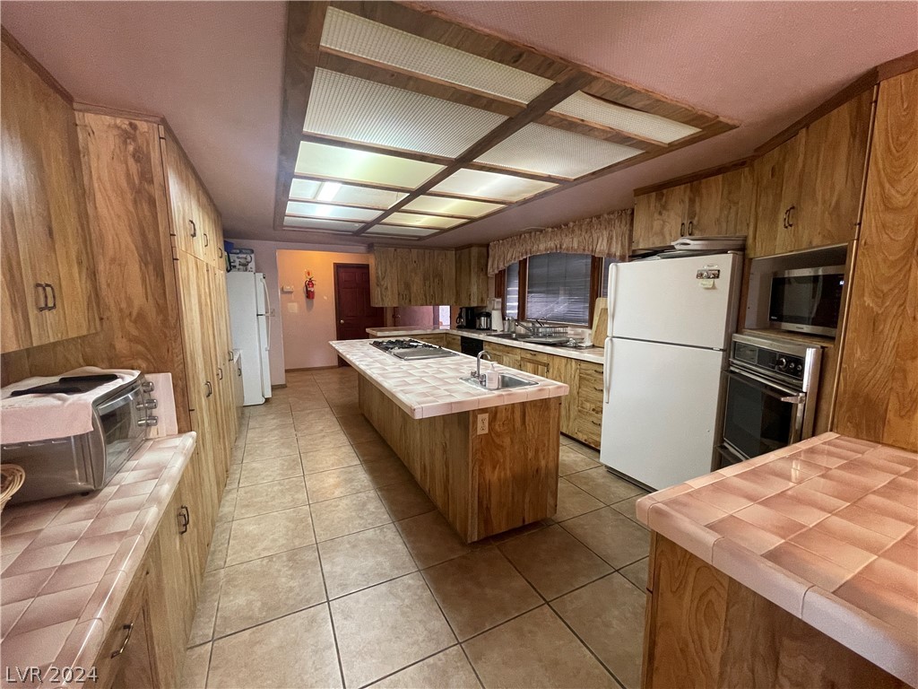 2625 Westwind Road Property Photo 22