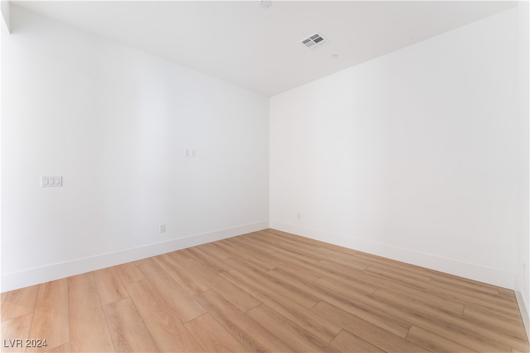 7132 Silver Palace Street Property Photo 9