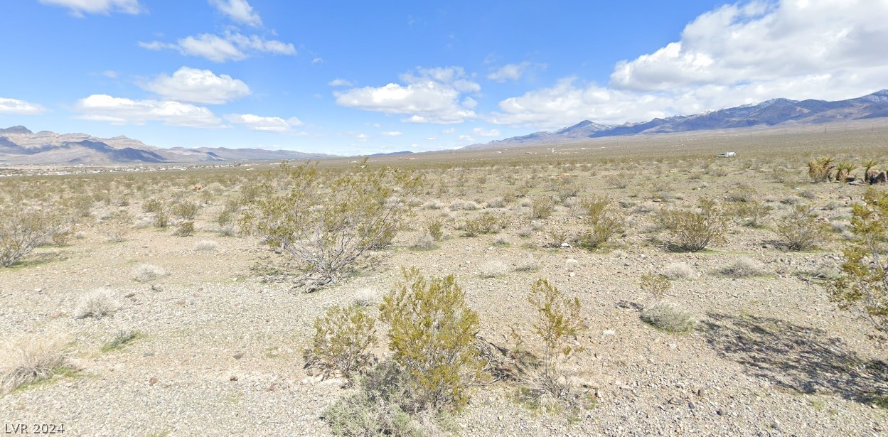 2030 Latigo Drive Property Photo 1
