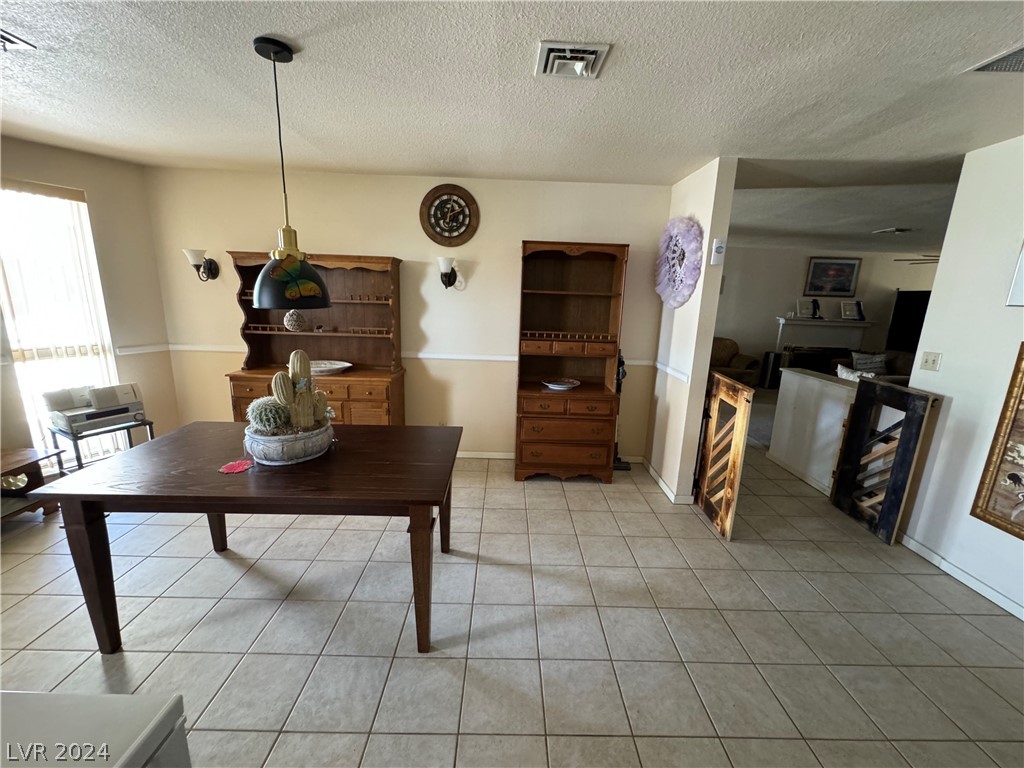 611 East Fairway Road Property Photo 14