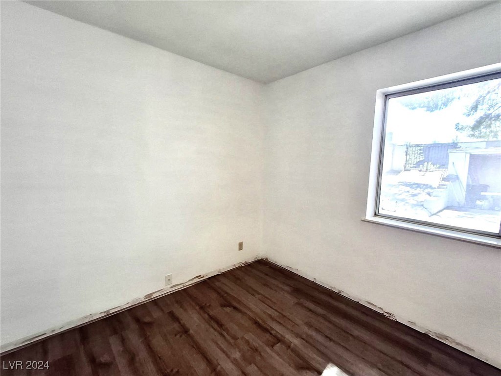 611 East Fairway Road Property Photo 23