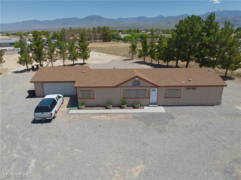 2120 East Gamebird Road Property Photo 1