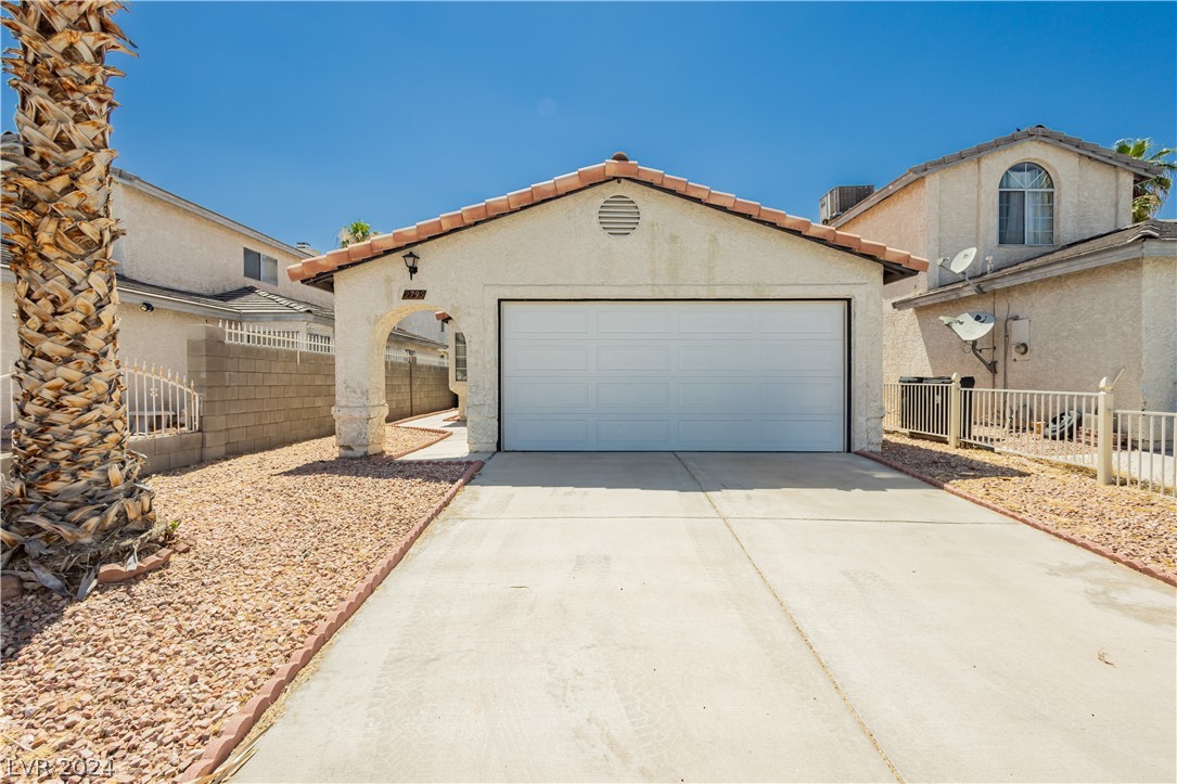 2795 Beaconfalls Way Property Photo 1