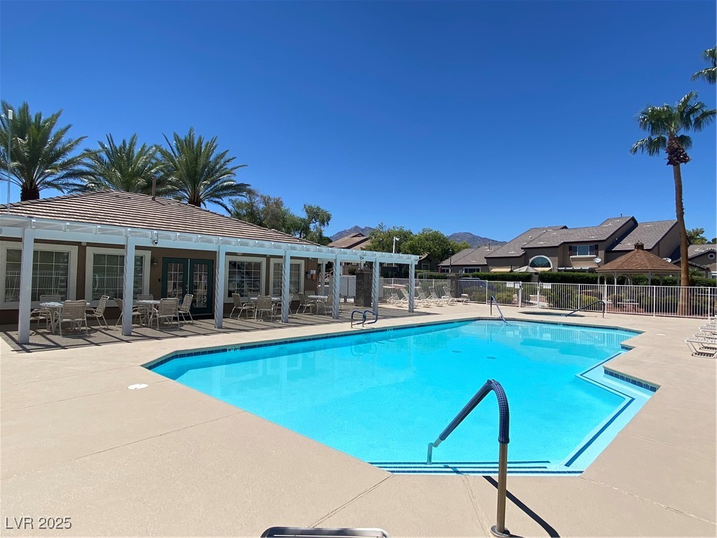 425 Blush Creek Place Property Photo 1