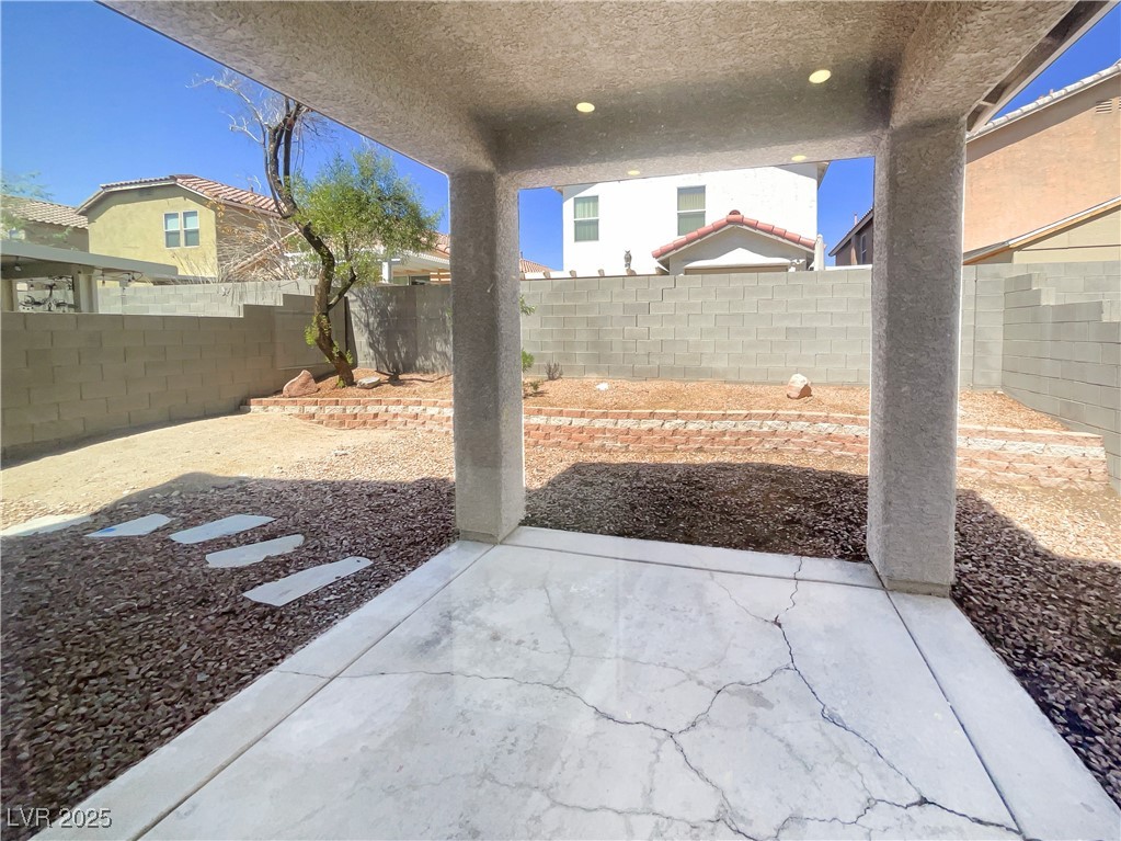 9509 Swiss Stone Court Property Photo 8