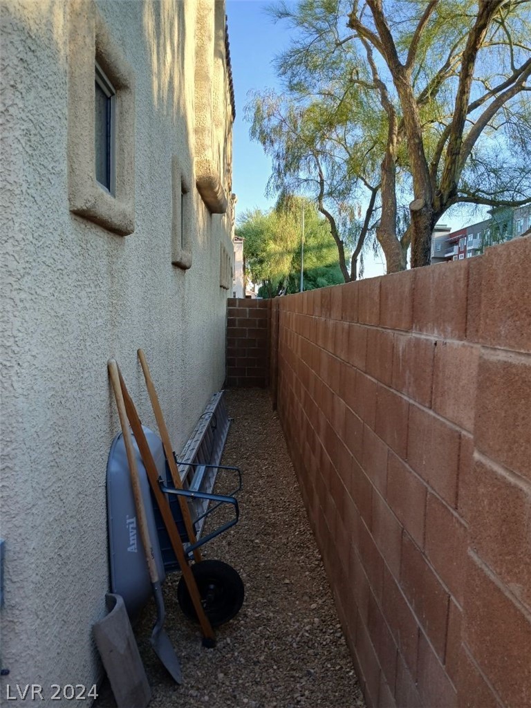 9794 Villa Lorena Avenue Property Photo 12