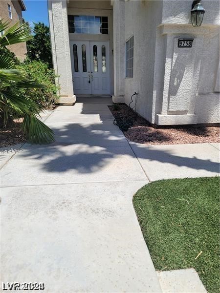 9758 Camino Capistrano Lane Property Photo 6