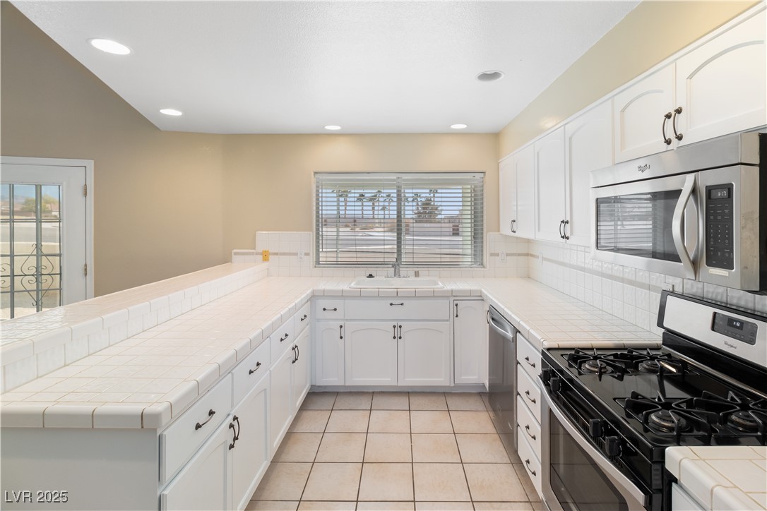 2087 River City Drive Property Photo 6