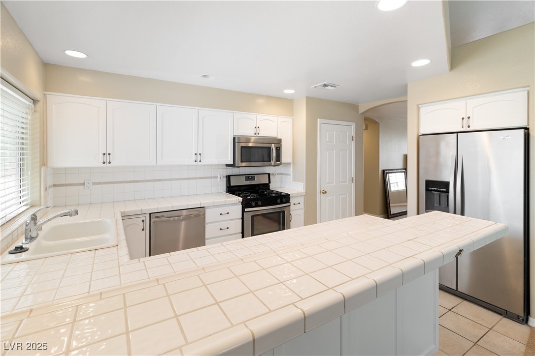 2087 River City Drive Property Photo 11