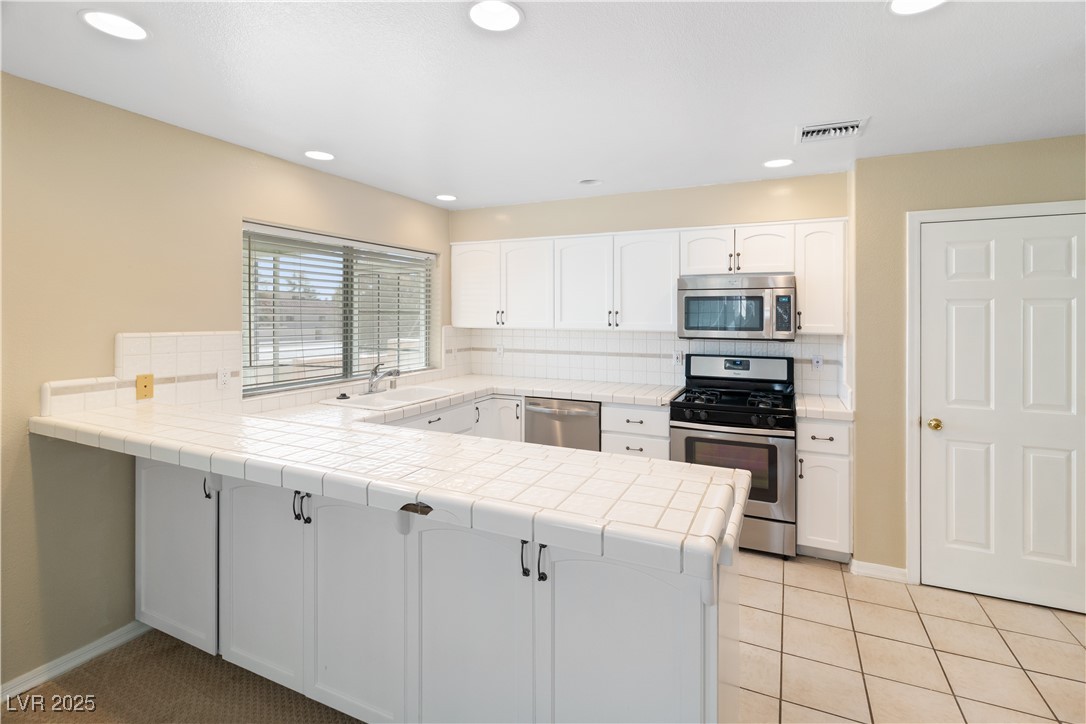 2087 River City Drive Property Photo 12
