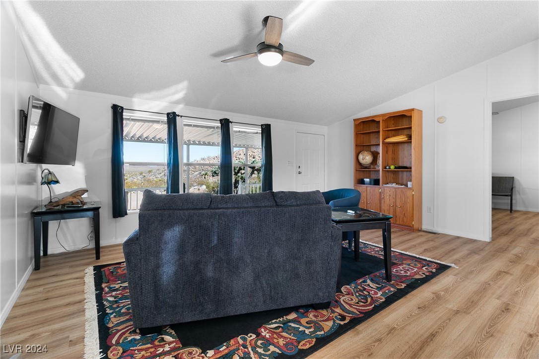 495 East Hobson Street Property Photo 11