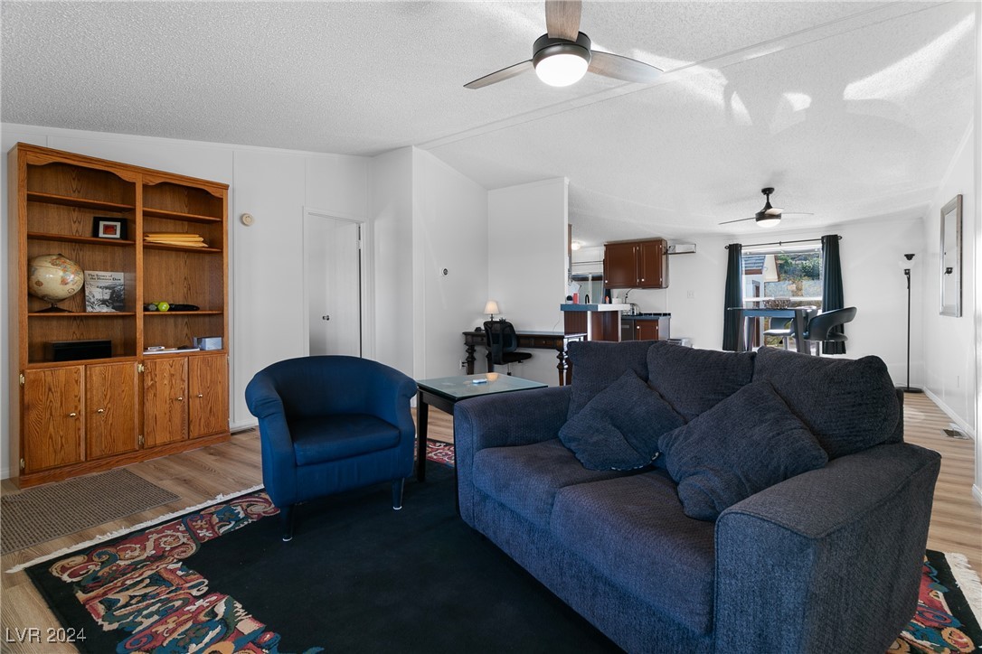 495 East Hobson Street Property Photo 12