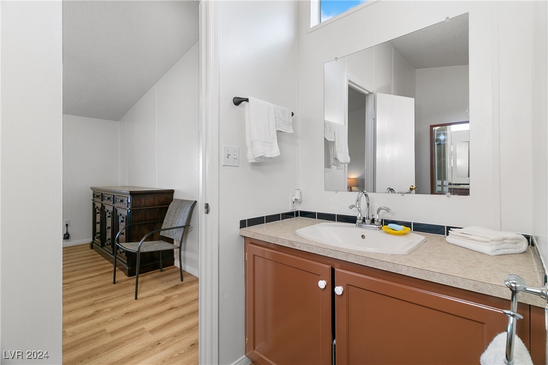 495 East Hobson Street Property Photo 28