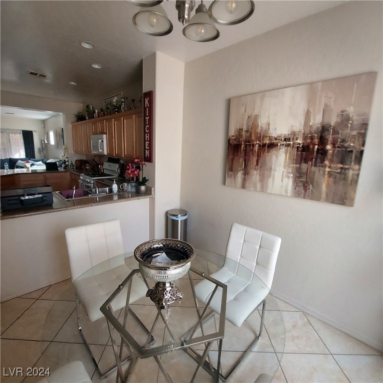 4037 Gliding Gulls Avenue Property Photo 5