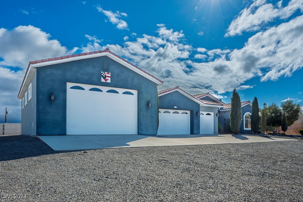 3301 Rodeo Avenue Property Photo