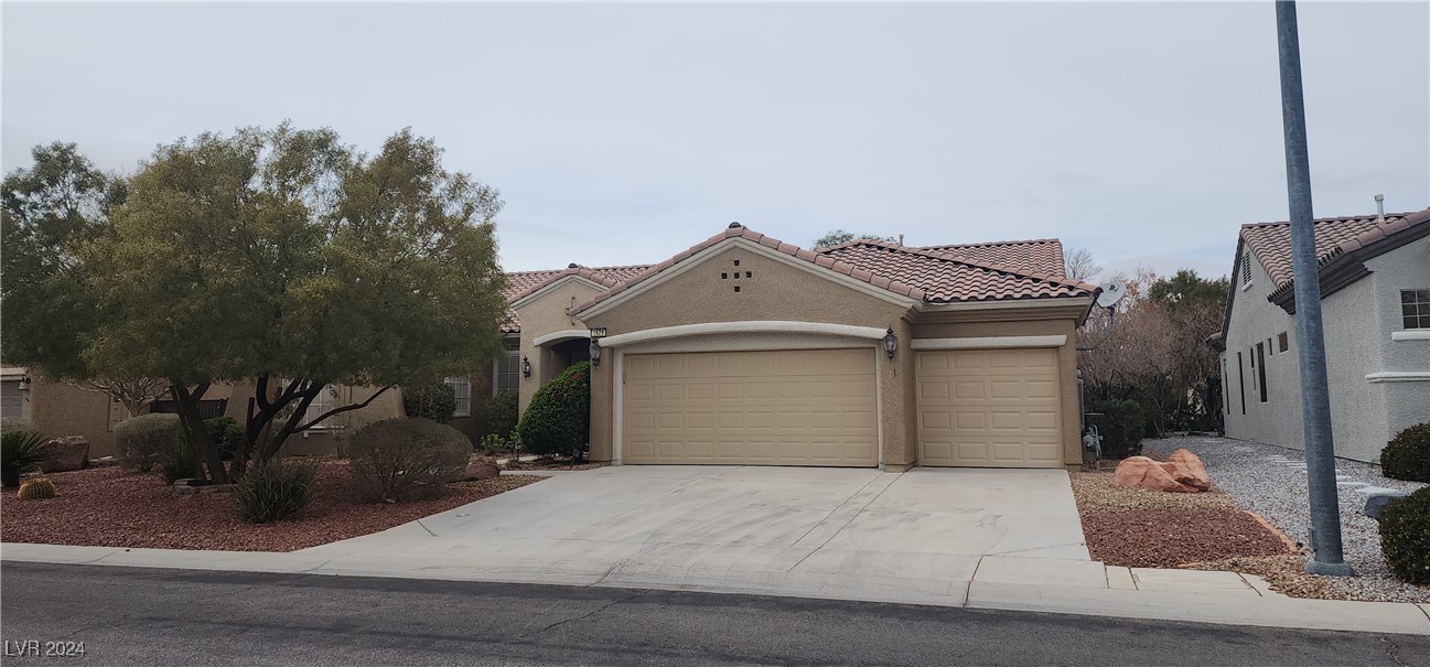1629 Black Fox Canyon Road Property Photo 2