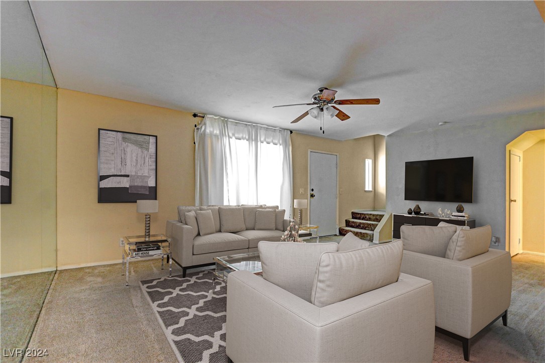 3077 Pinehurst Drive B Property Photo 3