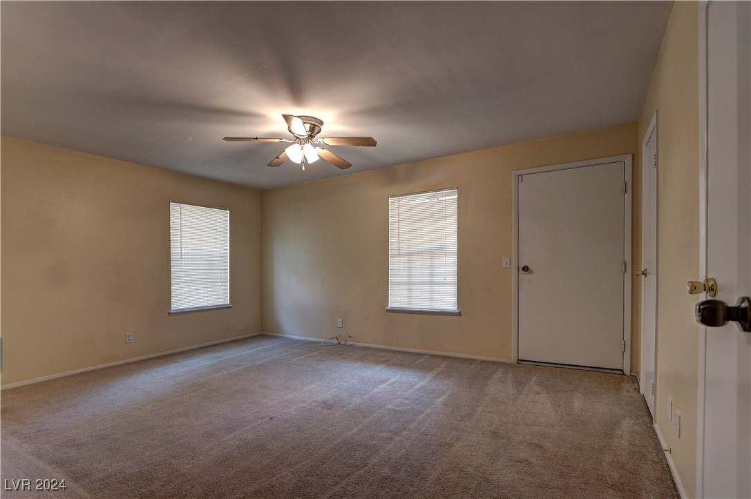 3077 Pinehurst Drive B Property Photo 7