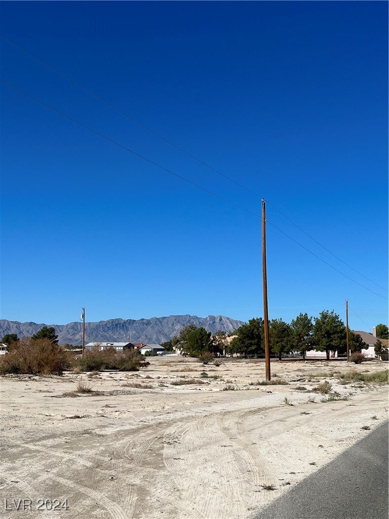 3591 South Rainbow Avenue Property Photo 15