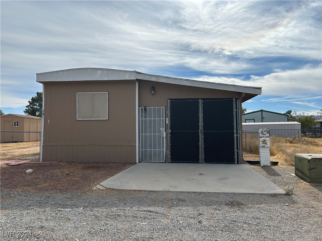 291 Greenwater Street Property Photo 1
