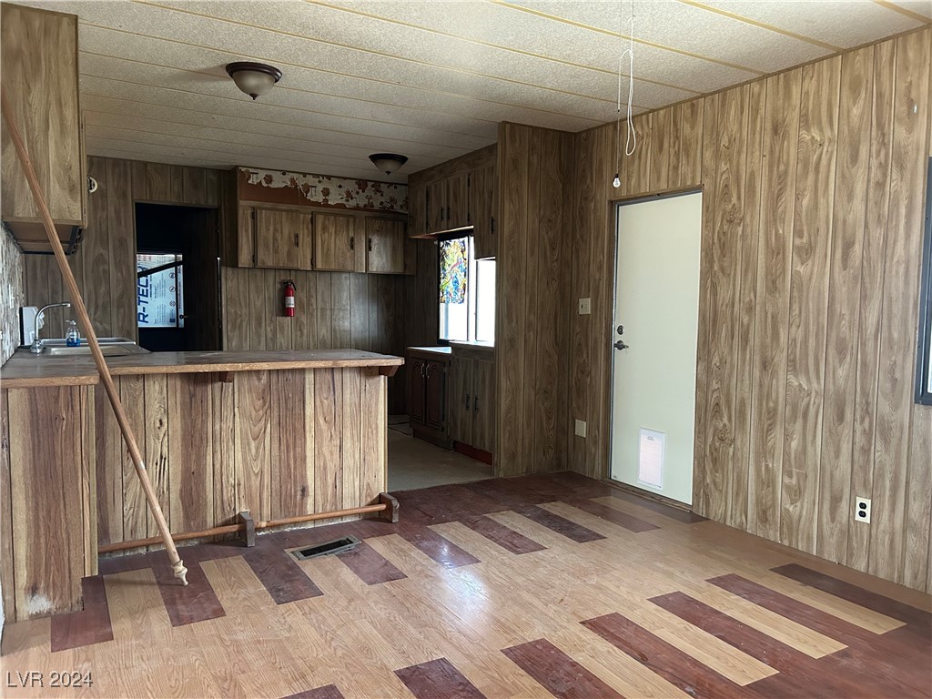 291 Greenwater Street Property Photo 10