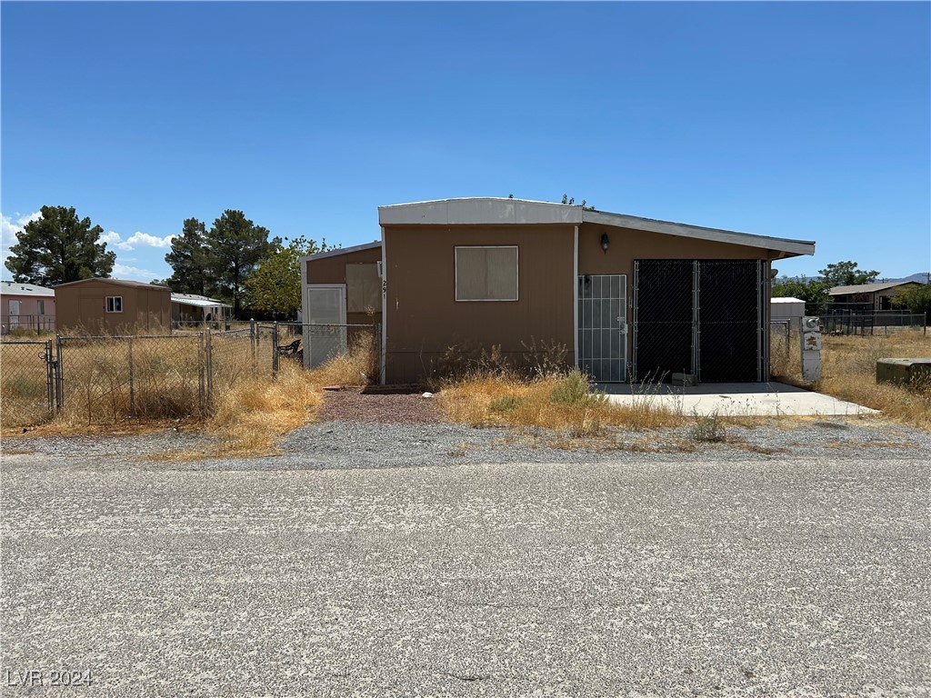 291 Greenwater Street Property Photo 29