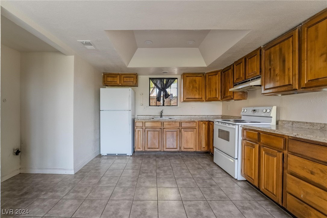 781 Bourbon Street 2 Property Photo 11