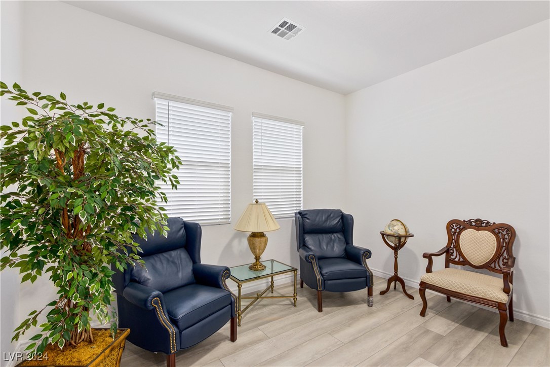 353 Torrelli Falls Avenue Property Photo 29