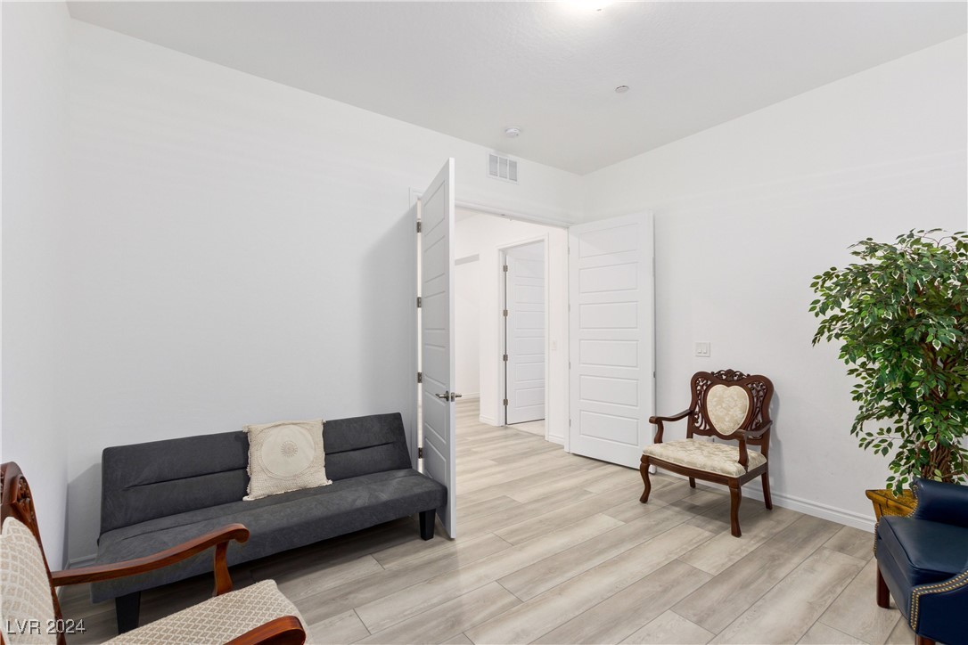 353 Torrelli Falls Avenue Property Photo 30
