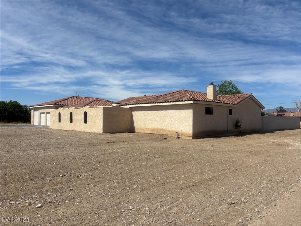 1430 Red Rock Drive Property Photo 2