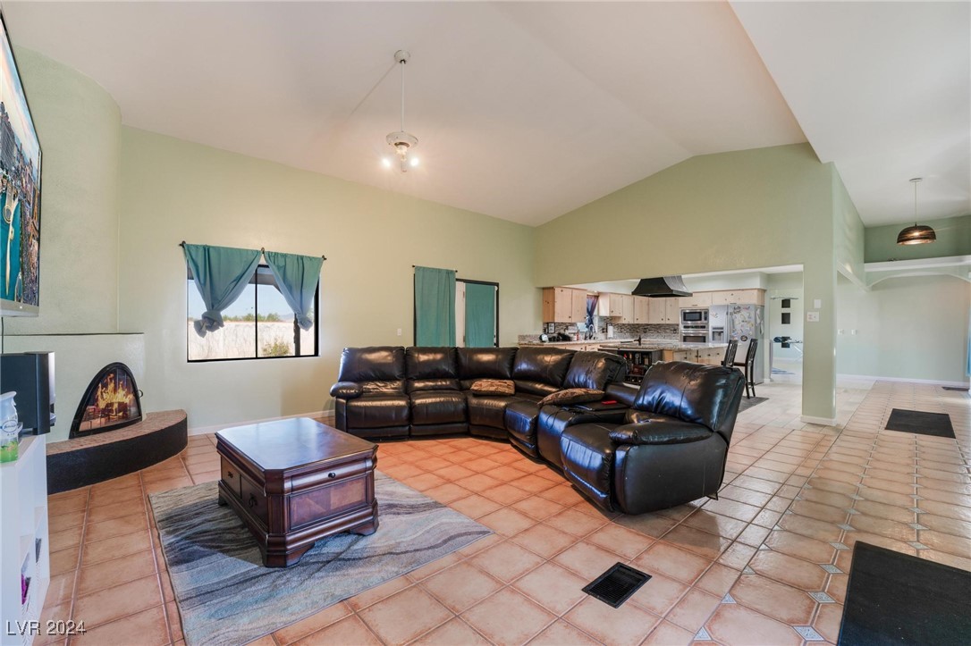 1430 Red Rock Drive Property Photo 10