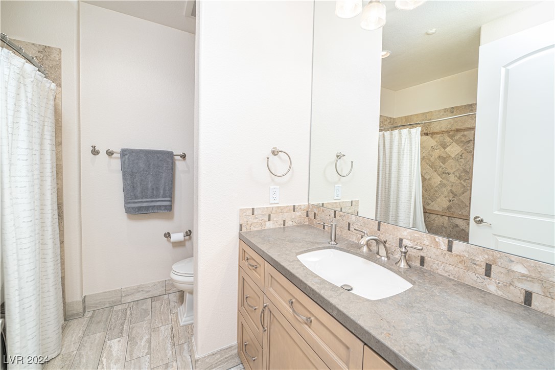 9219 Tesoras Drive 402 Property Photo 43