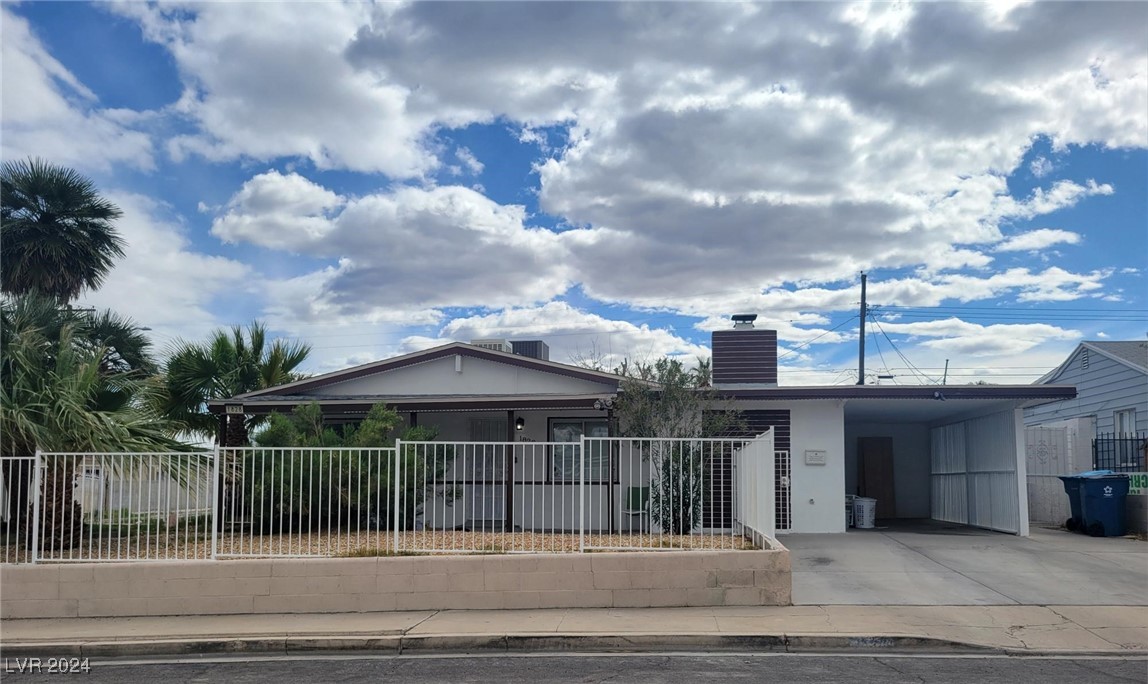 1828 Hassett Avenue Property Photo 1