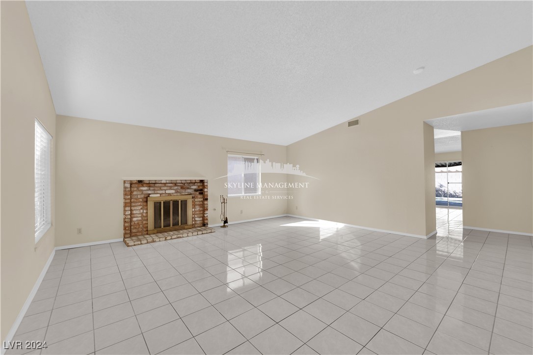 6608 Silverstream Avenue Property Photo 5