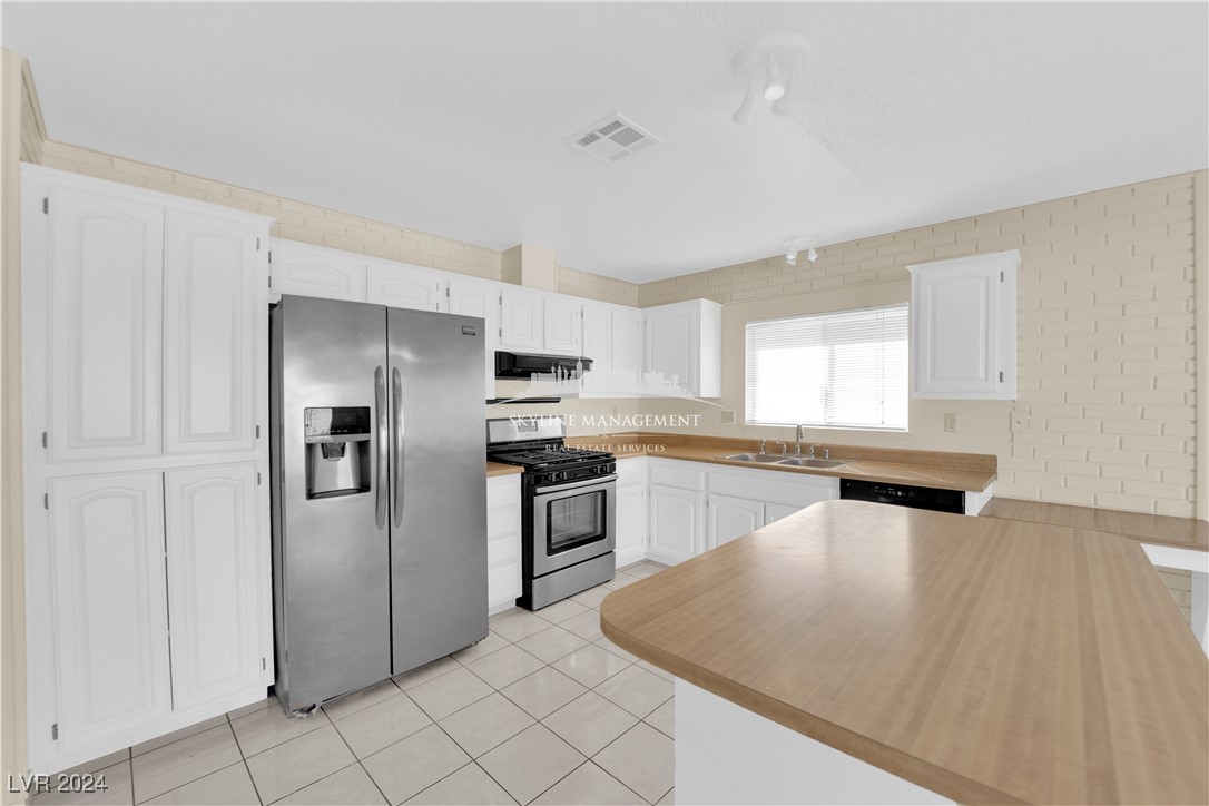 6608 Silverstream Avenue Property Photo 12