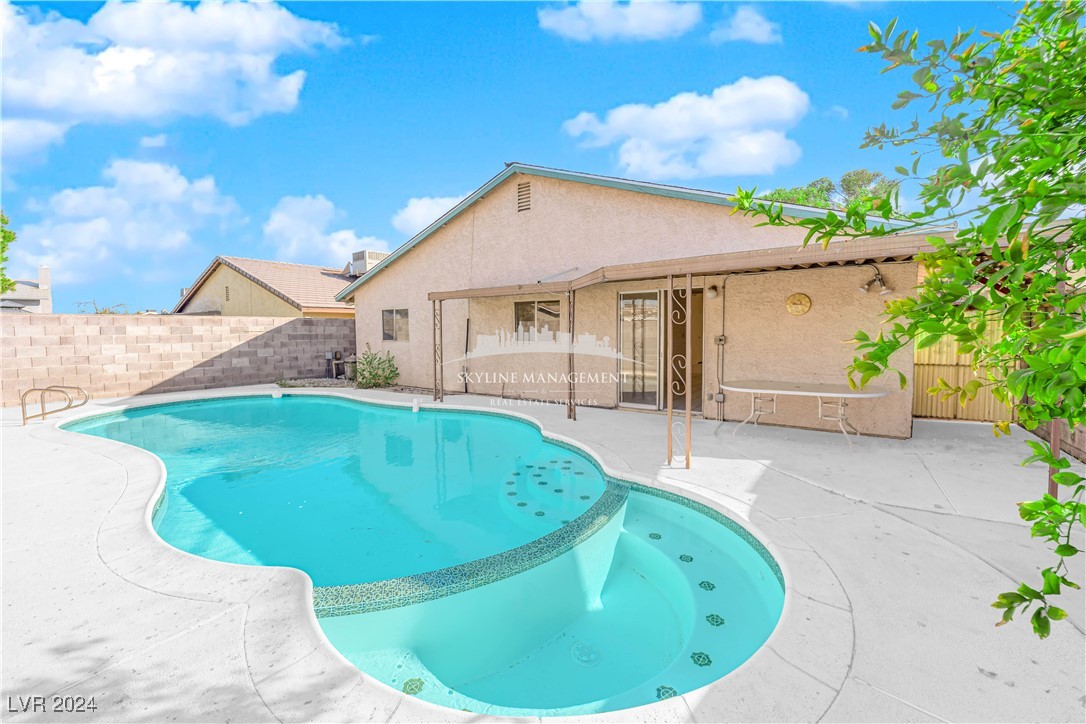 6608 Silverstream Avenue Property Photo 32