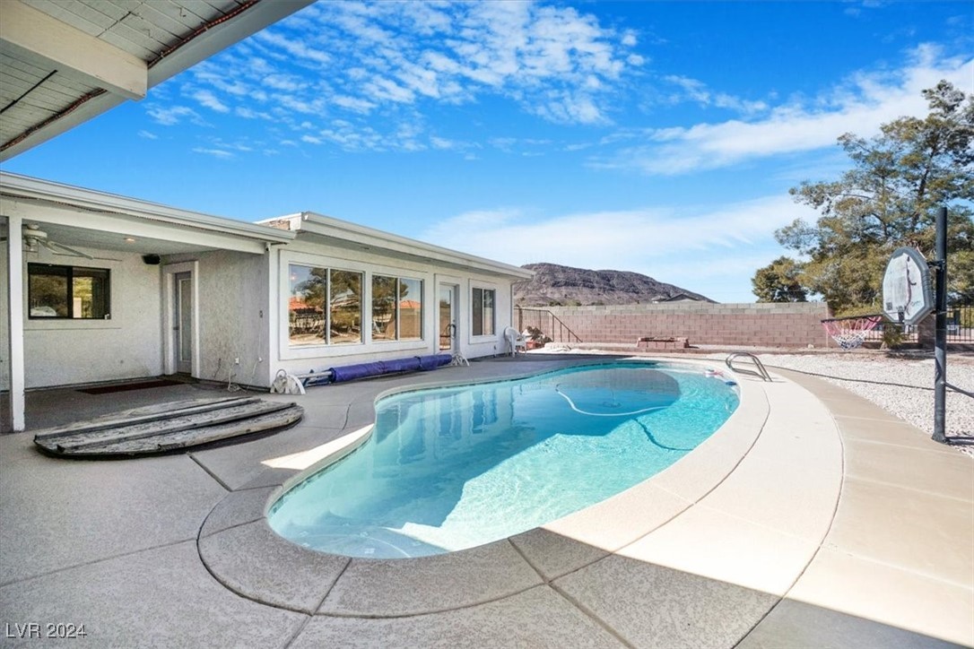 360 East Kimberly Drive Property Photo 1