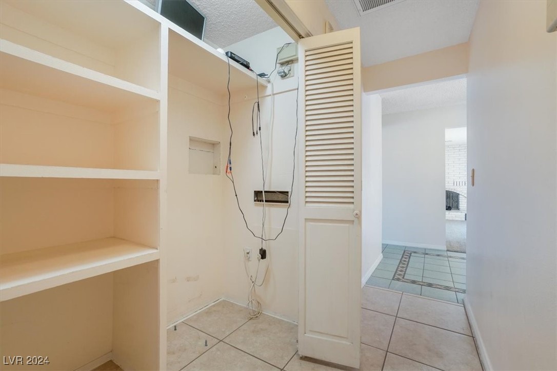 360 East Kimberly Drive Property Photo 23