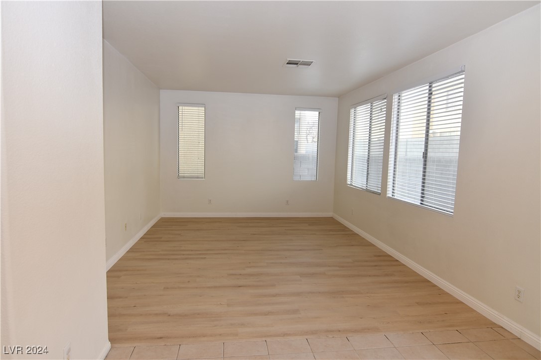 1848 West Hammer Lane Property Photo 3