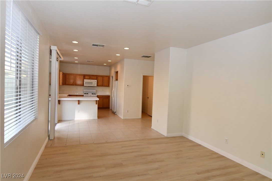 1848 West Hammer Lane Property Photo 4