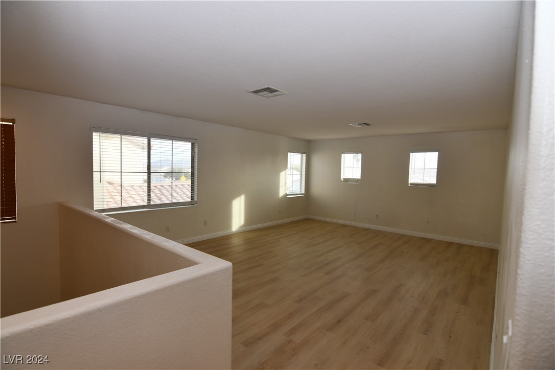 1848 West Hammer Lane Property Photo 10