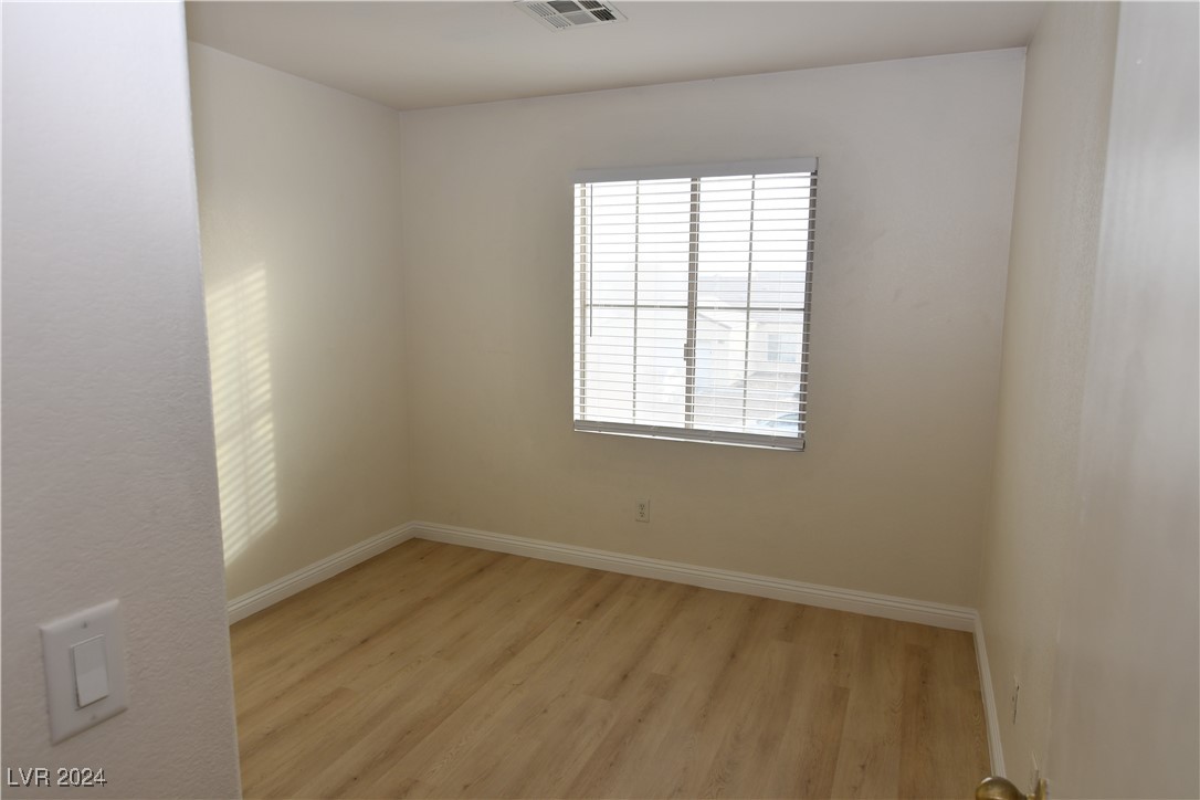 1848 West Hammer Lane Property Photo 12